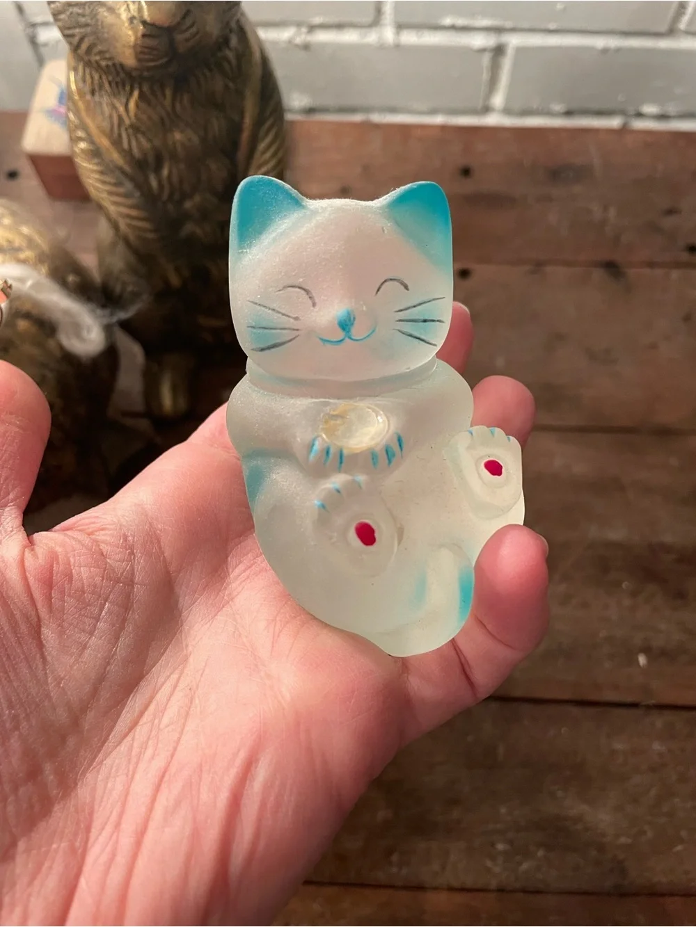 2-Piece Maneki-neko, or Japanese lucky cats resin frosted glass